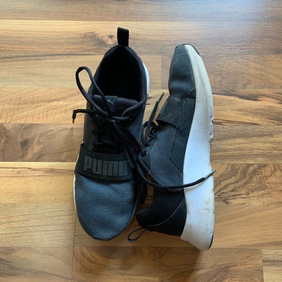 Puma running shoes - men’s size 9 - Picture 2 of 4